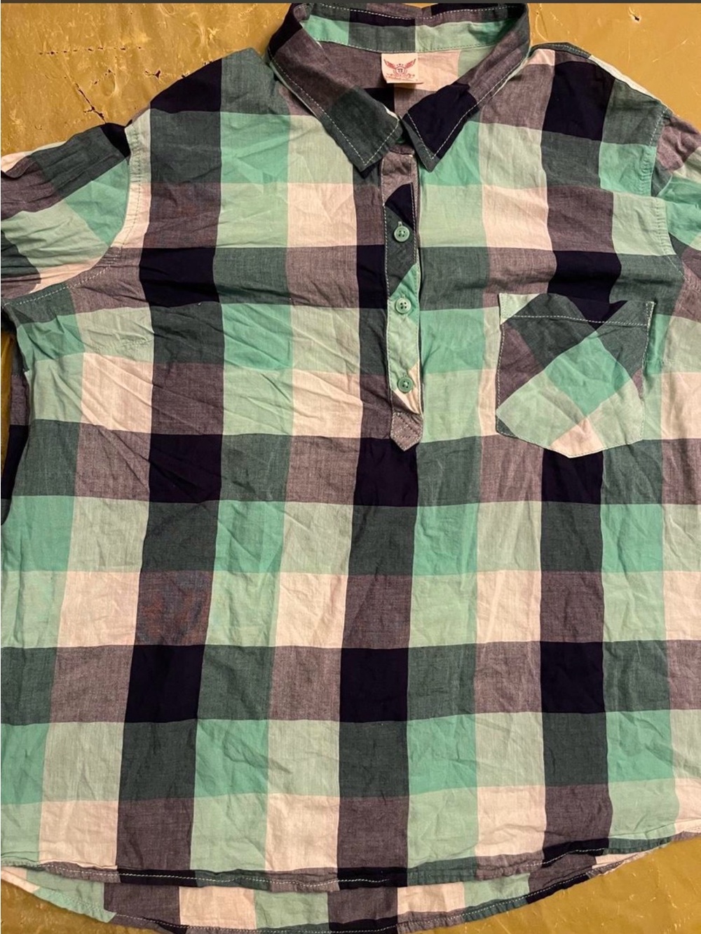 Faded Glory green, black, and white plaid cotton button-up shirt in XXL